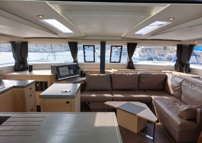 Fountaine Pajot Saona 47 - Occasion - La Rochelle - Navigation - intérieur - Voile - Coque