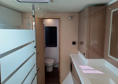 Fountaine Pajot Saona 47 - Occasion - La Rochelle - Navigation - intérieur - Voile - Coque