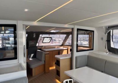 Nautitech 40 Open - 2020 - Neo Marine - Extérieur - Carré - Voile - Navigation - Salon - Cabine - Salle de bain