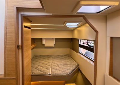 Nautitech 40 Open - 2020 - Neo Marine - Intérieur - Carré - Voile - Navigation - Salon - Cabine - Salle de bain