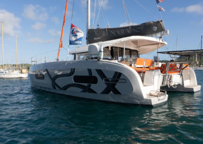 Extérieur de l'Excess 11 d'occasion au mouillage en Martinique